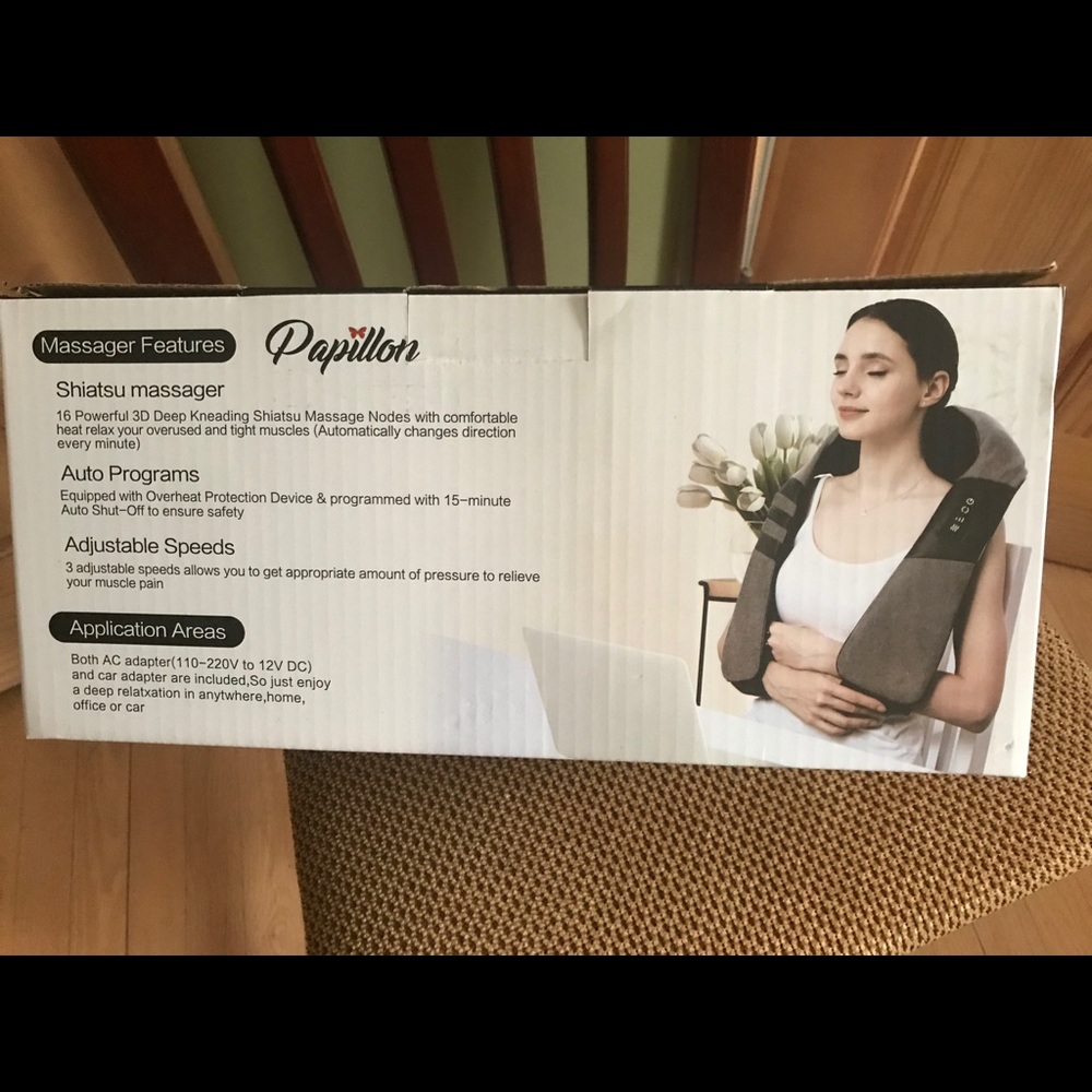 Shiatsu Shoulder Massager with Heat